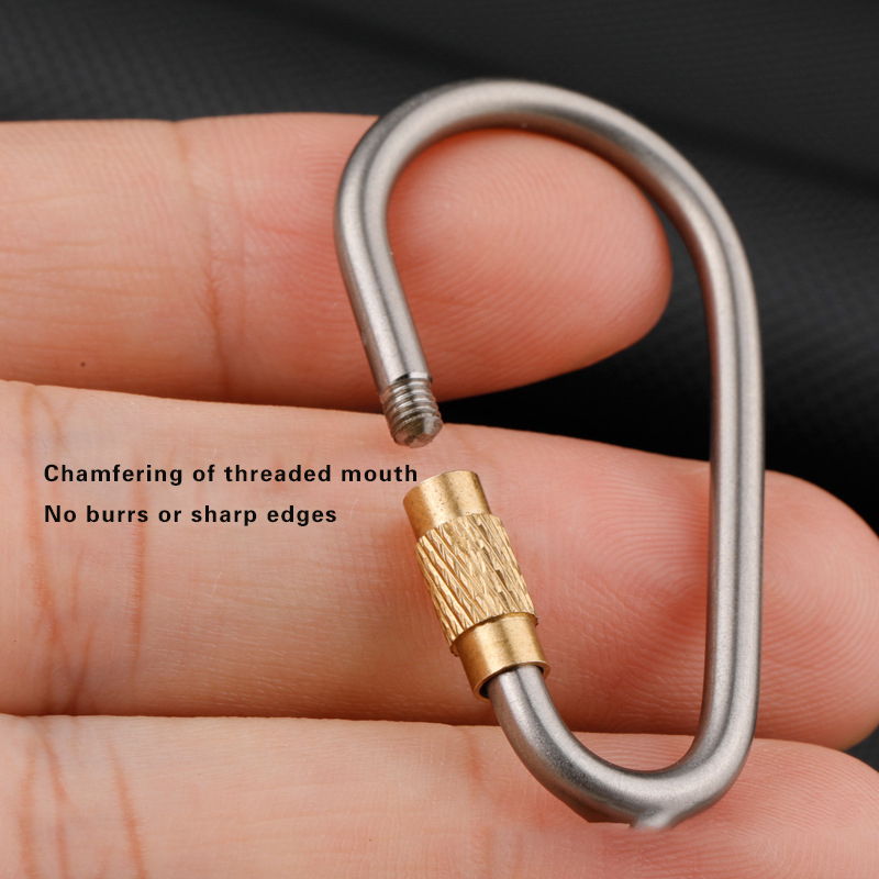 مشبك كارابينر من سبائك التيتان - مراجعة Carabiner Locking D وسعره